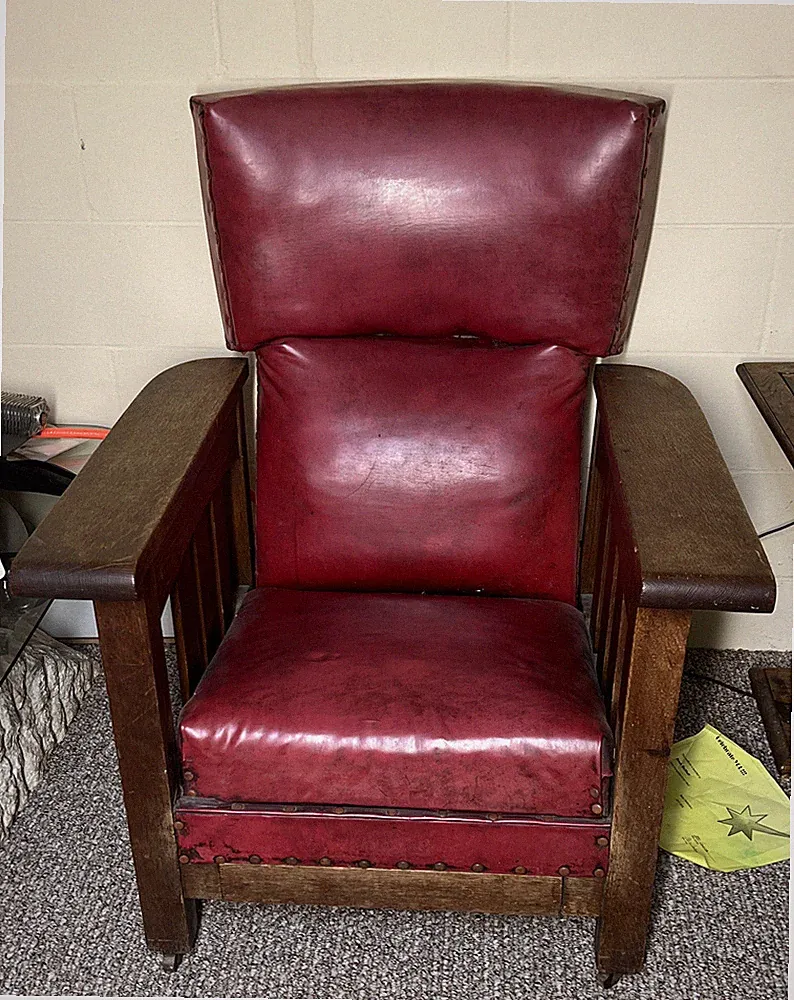OAK RECLINER CHAIR HUBBARD ELDREDGE MILLER