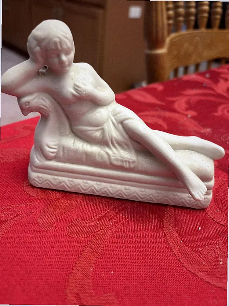 Vintage Art Deco Reclining Semi Nude 1920 Figure 4 1/2 In Wide 3 1/2 In Tall